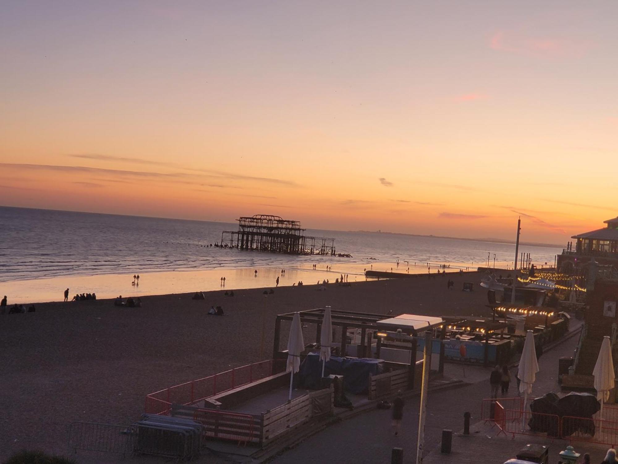 Atlantic Seafront Hotel Brighton ภายนอก รูปภาพ